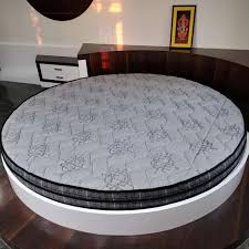 Memory Mattress Engineered with premium memory foam that contours to your body's unique shape